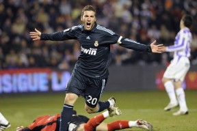 赛尔·阿尔斯塔：南非防线的“大师级人物”，每场比赛都充满看点